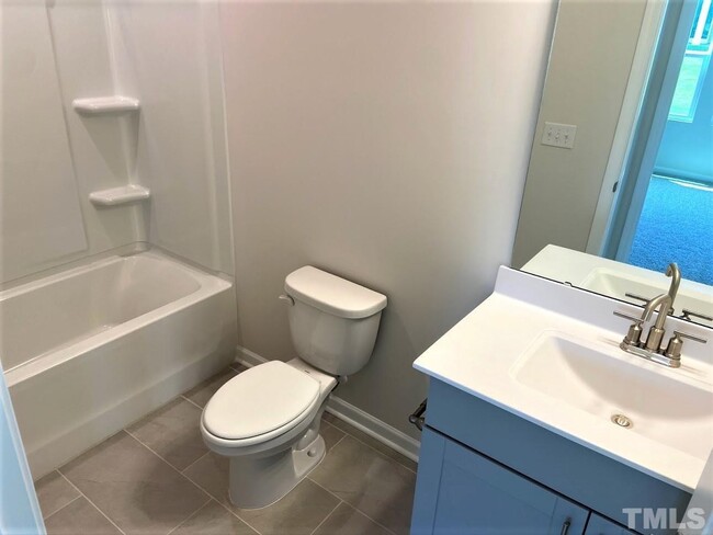 Photo - 4 Bedroom Sinele Family Detached Home for ...
