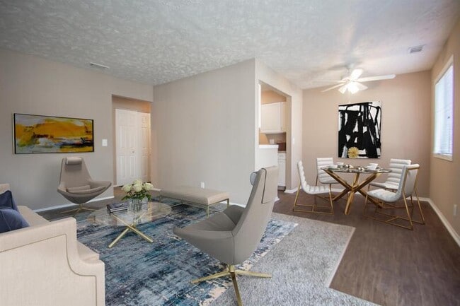 Building Photo - 11806 Arbor St Unit #06