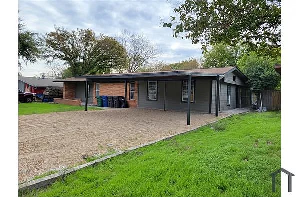 Photo - 2506 Greencrest Dr House