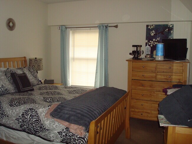 Photo - 1001 Boston Post Rd