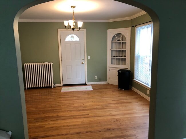 Photo - 1914 University Ave