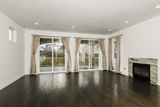 Photo - 7717 S 115th Pl