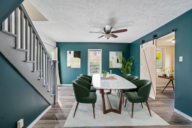 Photo - 366 N Main St