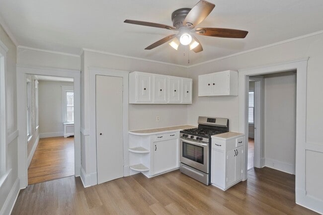 111-115 Groveland St