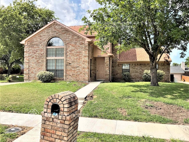 Photo - 1803 Shoreline Dr