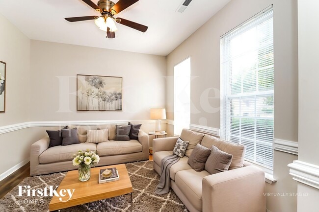 Photo - 705 Hawthorn Ridge Dr