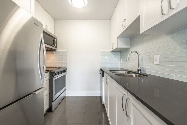 Photo - Royal Beach Apartments