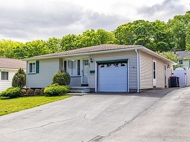 Photo - 43 Keating Dr