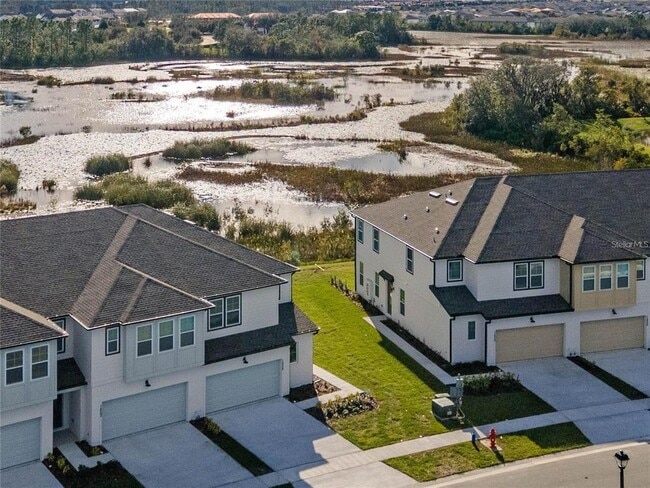 Building Photo - 1808 Sanibel Dr