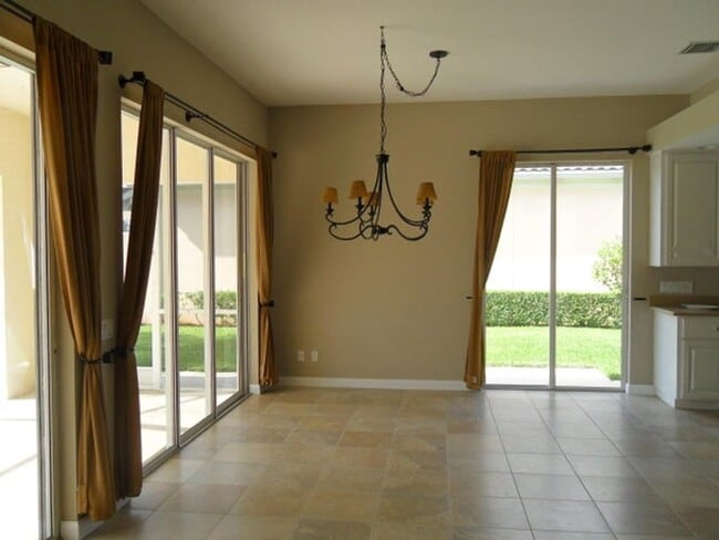 Photo - 8158 Rosalie Ln