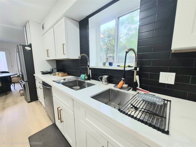 Photo - 11911 Dandelion Ln