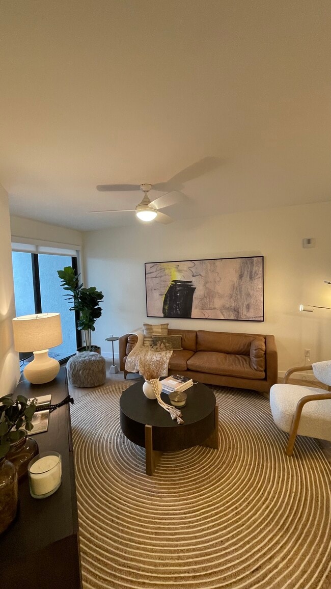 Photo - 2420 NE 197th St Unidad A8