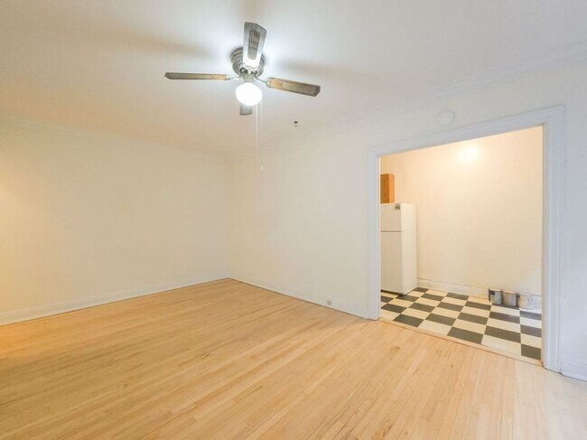 Photo - 540 W Briar Pl Unit 9B