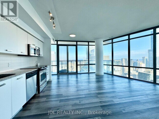 Photo - 832 Bay St. Unité 4608