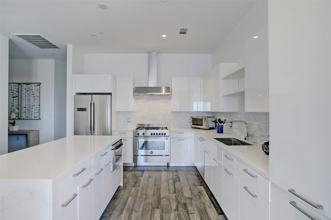 Photo - 1211 Caroline St