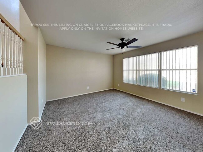 Photo - 12740 W Holly St