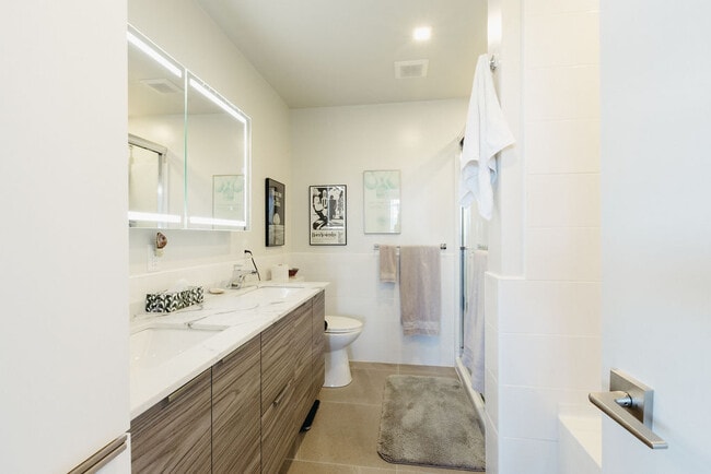 Photo - West22