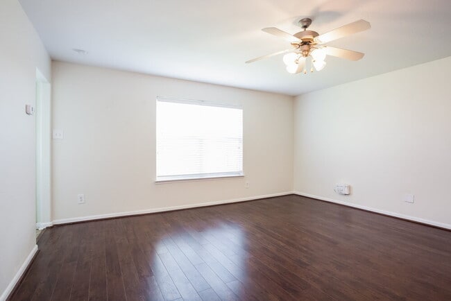 Photo - 6919 Garnet Trail Ln