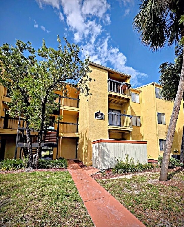 Building Photo - 2937 Winkler Ave Unit 1201