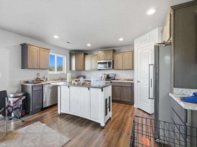 Photo - 10581 Traders Pkwy