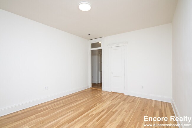 Photo - 288 Chestnut Hill Ave Unit 12