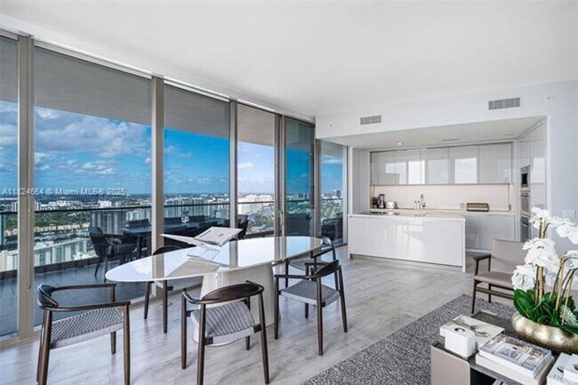 Photo - 18975 Collins Ave Unidad 18975 Collins Ave appt 3905