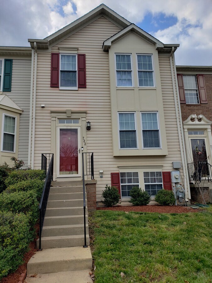 Photo - 722 Pine Drift Dr Townhome