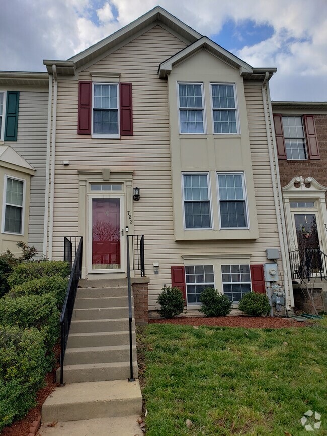 Building Photo - 722 Pine Drift Dr Rental