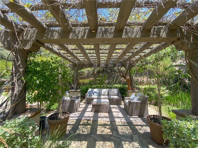 Photo - 18 Via Armilla