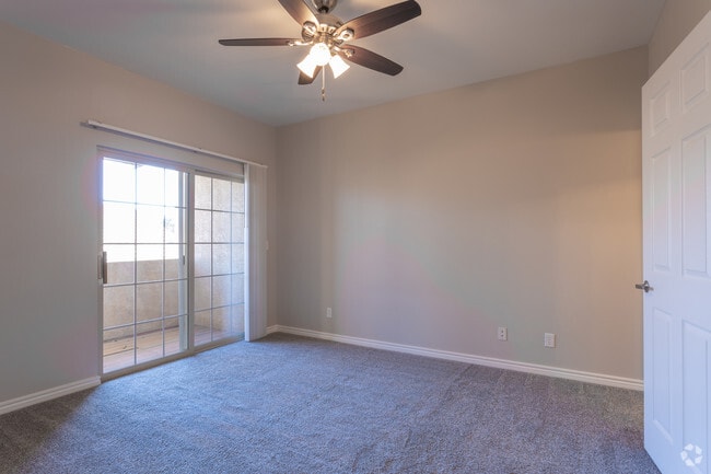2BR, 2BA - Renovated - 1082 SF