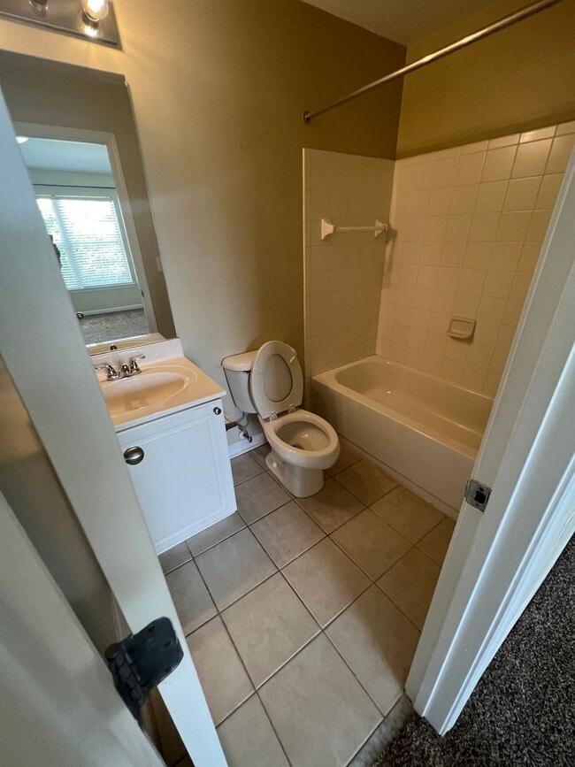 Photo - 15-1527 Kisling Unit 15-1527 - C