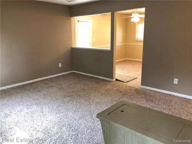 Photo - 4738 Halberd St