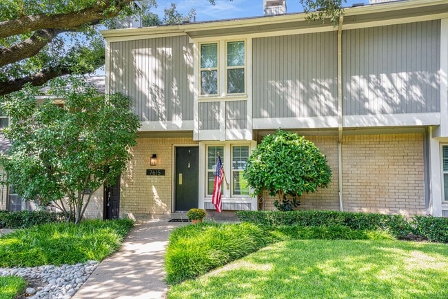 Building Photo - 7615 Woodthrush Dr Rental
