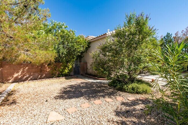 Photo - Charming Henderson Home on a Corner Cul-de-Sac Lot