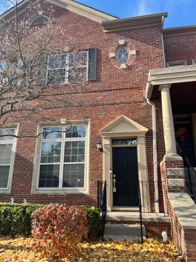 Building Photo - 29253 Glen Oaks Blvd E