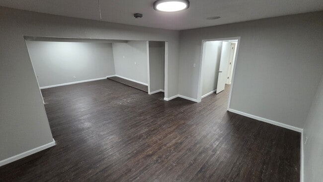 Building Photo - 7235 Glenview Dr Unit A2