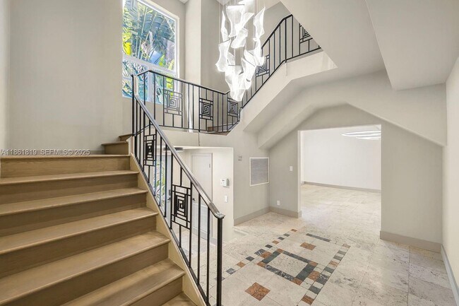 Photo - 3180 N Bay Rd