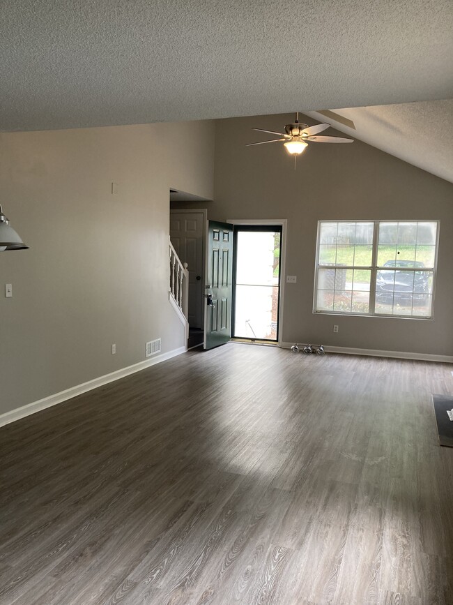 Photo - 4147 Lake Mist Dr NW