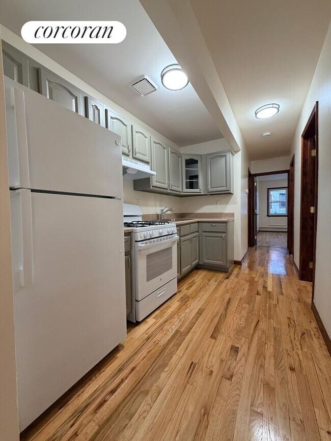 Photo - 184 Cooper St