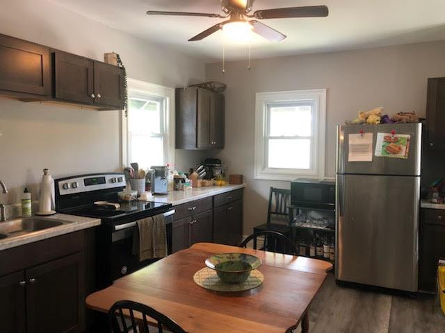 Photo - 13863 Main St