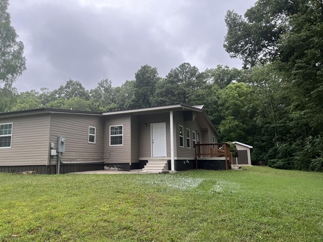 Photo - 852 Hornbuckle Rd