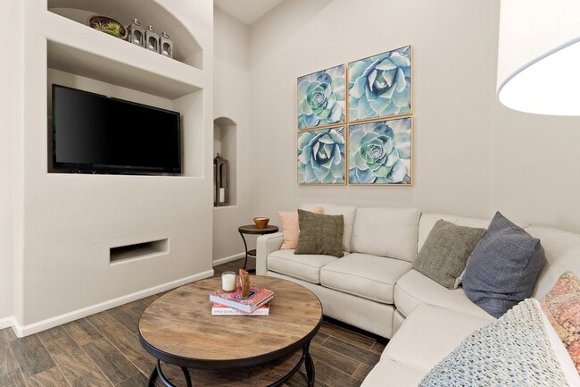 Arrowhead Landing Apartments