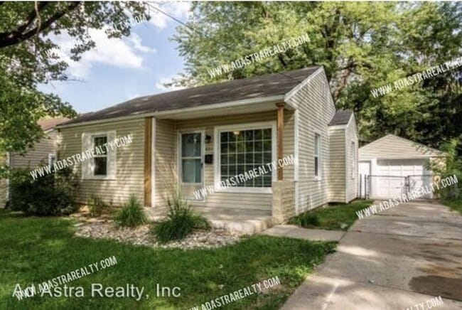 Photo - Beautifully Remodeled Independence Home-Available NOW!!