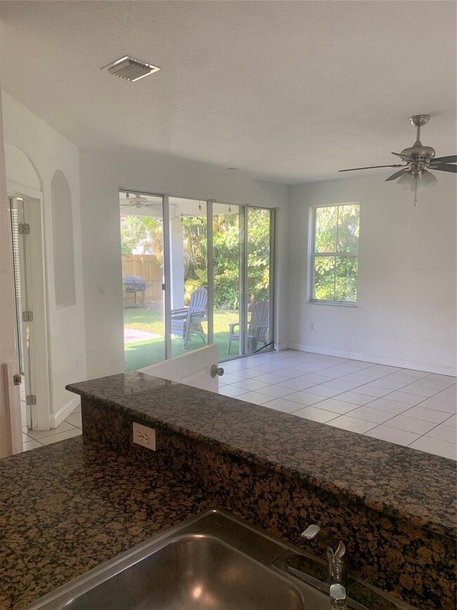 Photo - 11159 NW 80th Ln