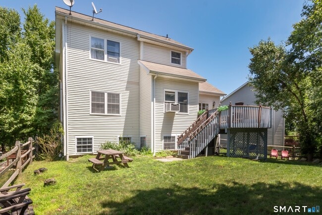 Photo - 30 Hickory Hill