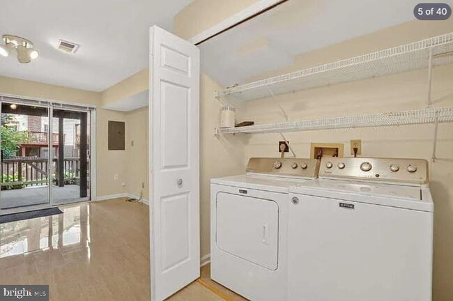 Photo - 7427 Salford Ct