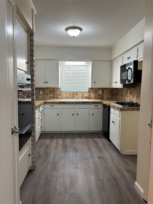 Photo - 10422 Winding Trail Rd