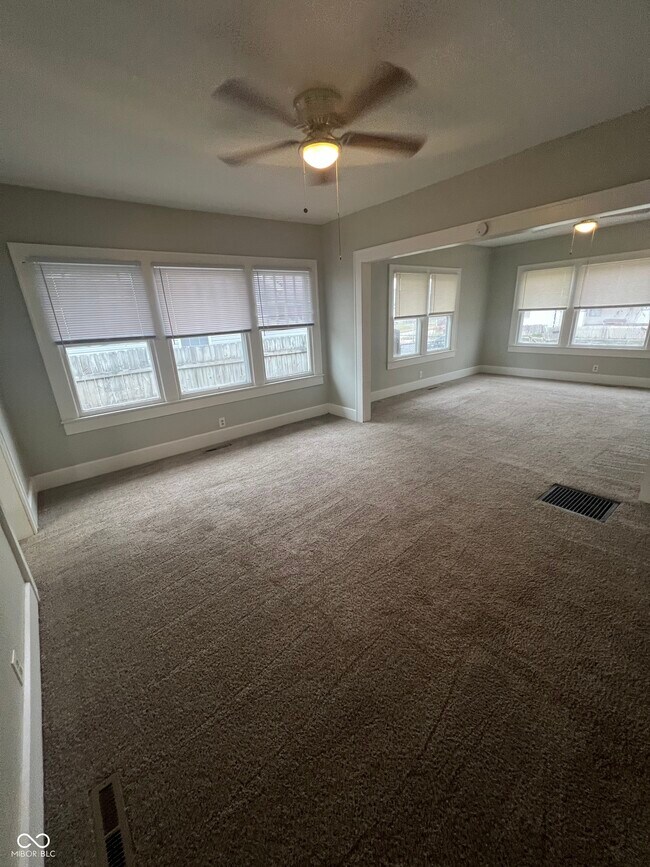 Photo - 2707 E Lynn St