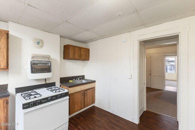 Photo - 30 Bradford St