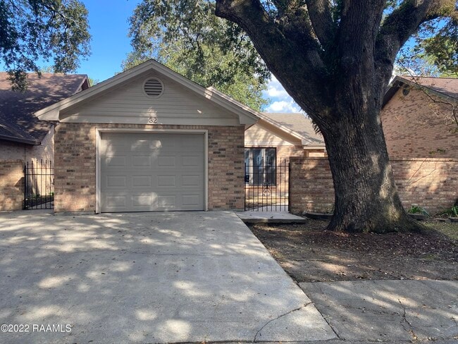 Photo - 32 Audubon Oaks Blvd Casa